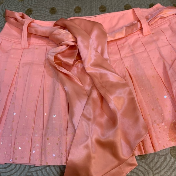 2B Bebe Dresses & Skirts - Bebe skirt with silk belt, pleated, sequins details XS